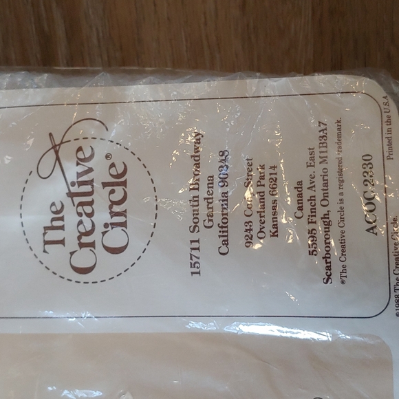 Lot of 2 Christmas Craft Kits Creative Circle Wreath 2330 Yours Truly Ornaments - Picture 3 of 8